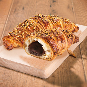 /ext/img/product/angebote/24_12_16/500_schoko-nuss-croissant_1.jpg